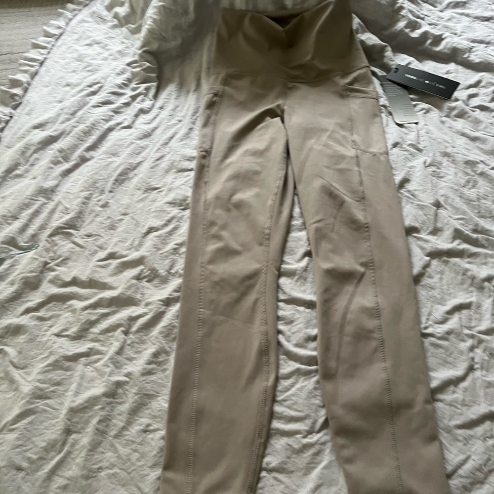 NWT yoga pants
